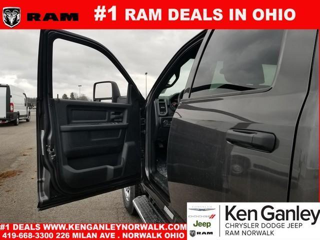 new 2024 Ram 3500 car, priced at $52,813