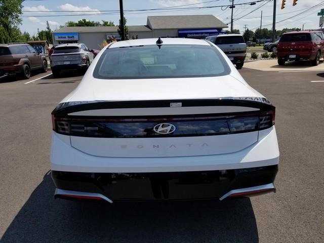 new 2024 Hyundai Sonata car, priced at $28,525