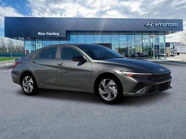 new 2025 Hyundai ELANTRA HEV car, priced at $25,118