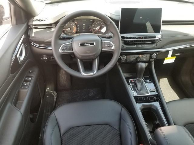 new 2025 Jeep Compass car, priced at $30,458