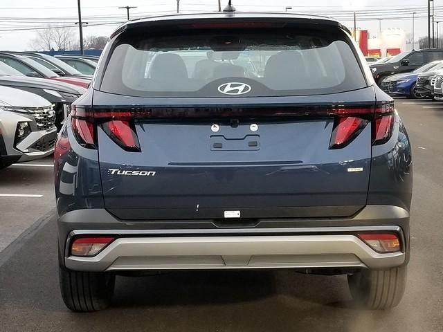 new 2025 Hyundai Tucson car, priced at $30,960