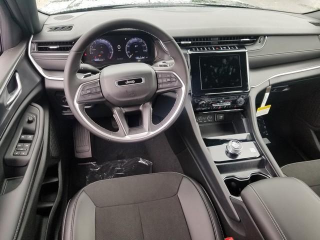 new 2025 Jeep Grand Cherokee car, priced at $41,210