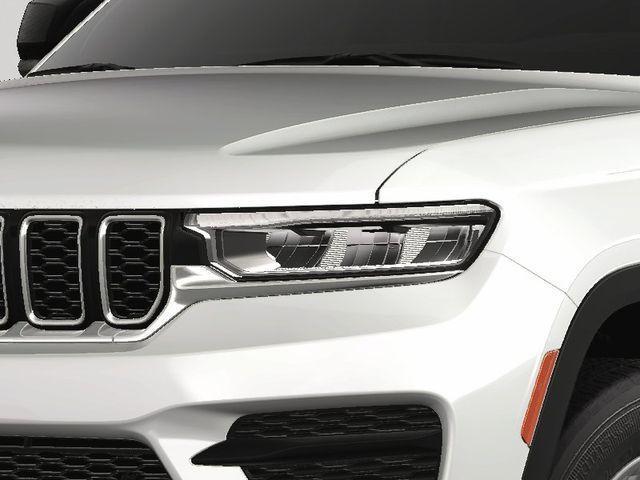 new 2025 Jeep Grand Cherokee car, priced at $39,677