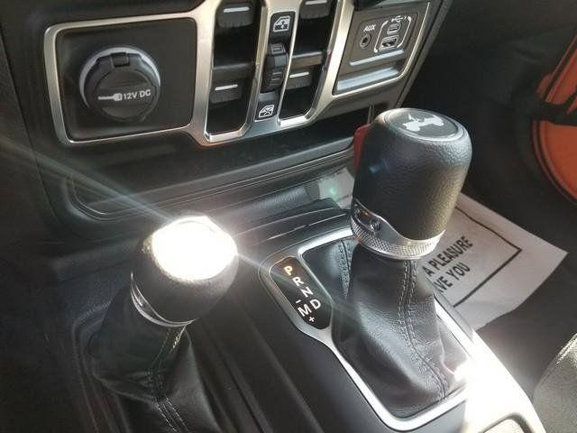 new 2025 Jeep Wrangler car, priced at $46,645