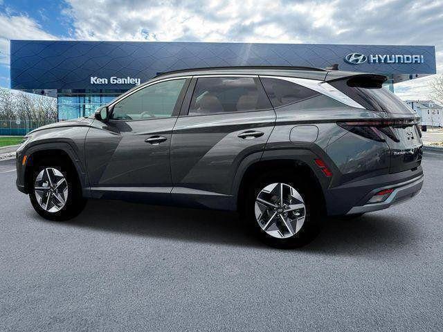 new 2025 Hyundai TUCSON Hybrid car, priced at $33,321