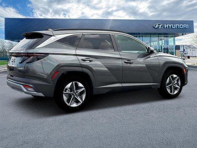 new 2025 Hyundai TUCSON Hybrid car, priced at $33,321