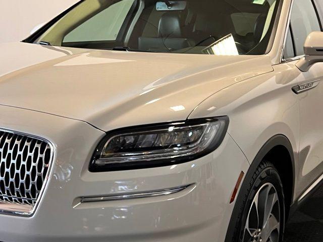 used 2021 Lincoln Nautilus car, priced at $31,225