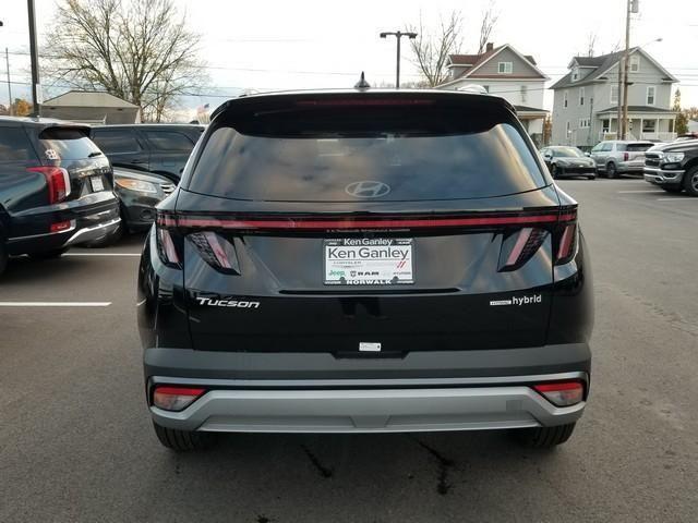 new 2025 Hyundai Tucson Hybrid car, priced at $36,945