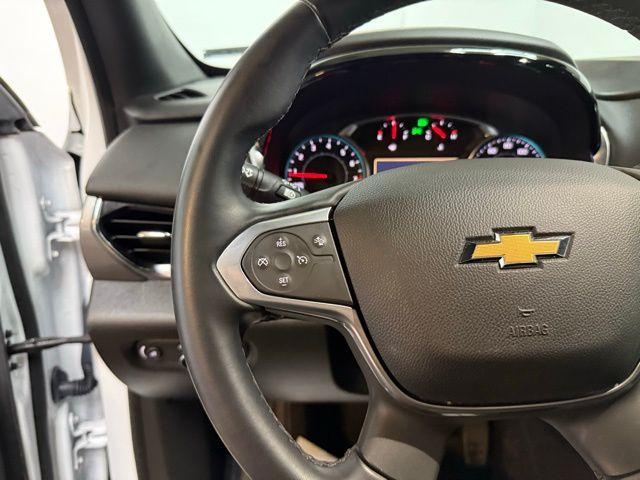 used 2023 Chevrolet Traverse car, priced at $27,298