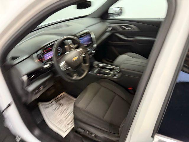 used 2023 Chevrolet Traverse car, priced at $27,298