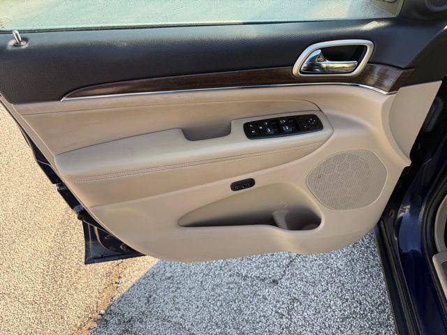 used 2014 Jeep Grand Cherokee car, priced at $8,375