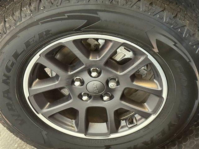 used 2022 Jeep Gladiator car, priced at $29,319