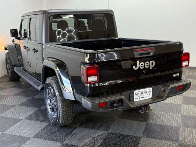 used 2022 Jeep Gladiator car, priced at $29,319
