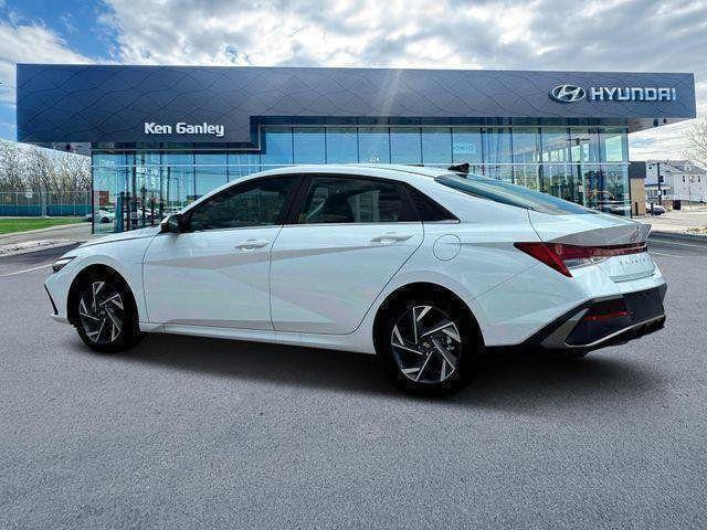 new 2025 Hyundai Elantra car, priced at $26,643