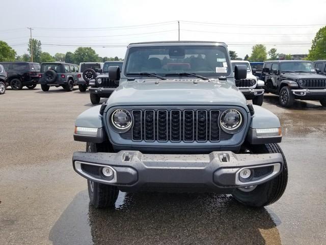 new 2024 Jeep Gladiator car, priced at $47,092