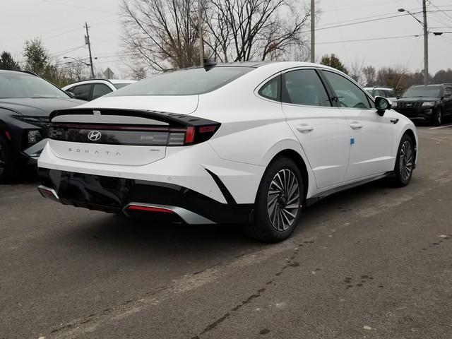 new 2025 Hyundai Sonata Hybrid car, priced at $37,297