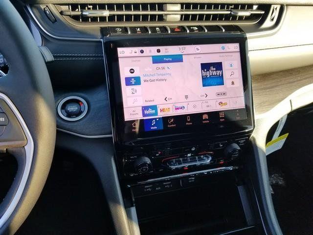 new 2025 Jeep Grand Cherokee car, priced at $46,168