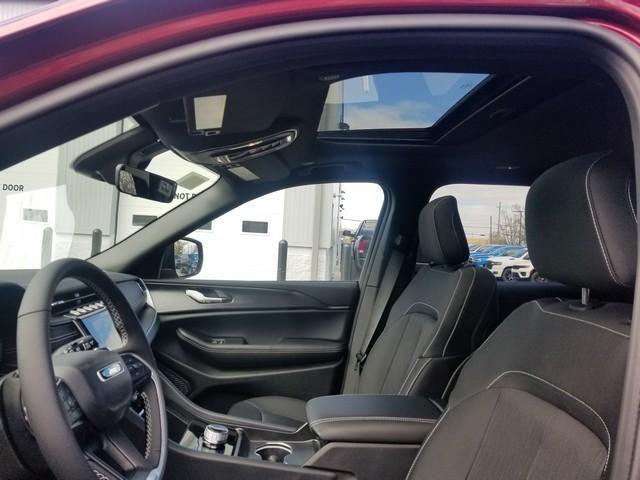 new 2025 Jeep Grand Cherokee L car, priced at $39,497