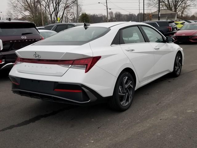 new 2025 Hyundai Elantra car, priced at $26,107