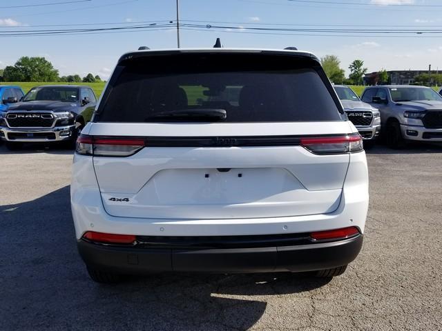 new 2024 Jeep Grand Cherokee L car, priced at $44,089