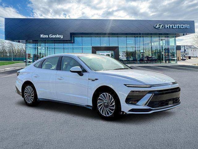 new 2026 Hyundai Sonata Hybrid car, priced at $33,628