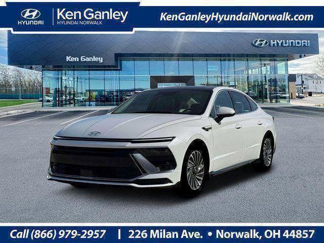 new 2026 Hyundai Sonata Hybrid car, priced at $33,628
