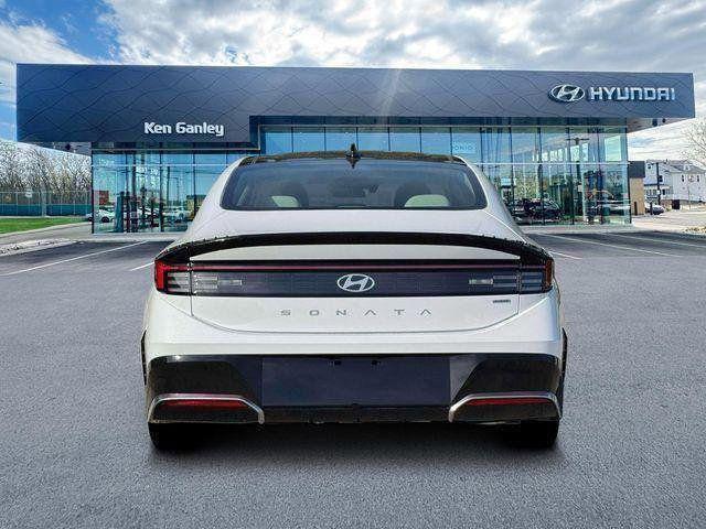 new 2026 Hyundai Sonata Hybrid car, priced at $33,628