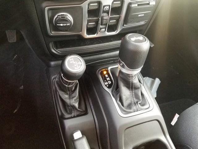 new 2026 Jeep Wrangler car, priced at $51,625