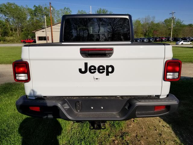 new 2024 Jeep Gladiator car, priced at $43,765