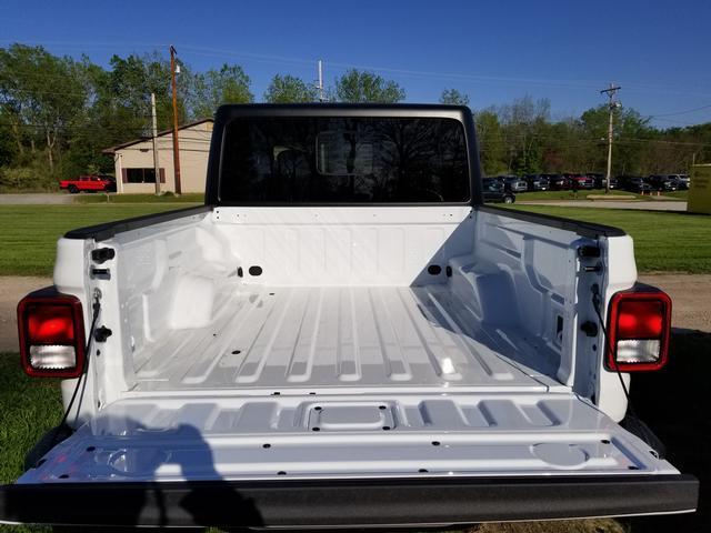 new 2024 Jeep Gladiator car, priced at $43,765