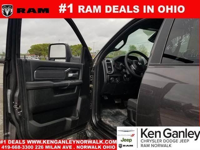 new 2025 Ram 3500 car, priced at $75,535