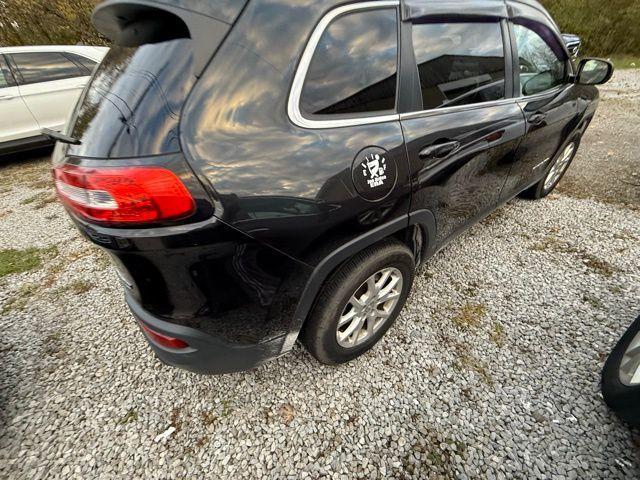 used 2015 Jeep Cherokee car, priced at $8,485