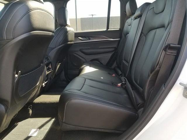 new 2025 Jeep Grand Cherokee car, priced at $46,168