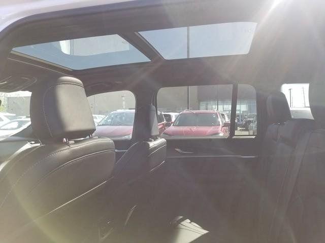 new 2025 Jeep Grand Cherokee car, priced at $46,168