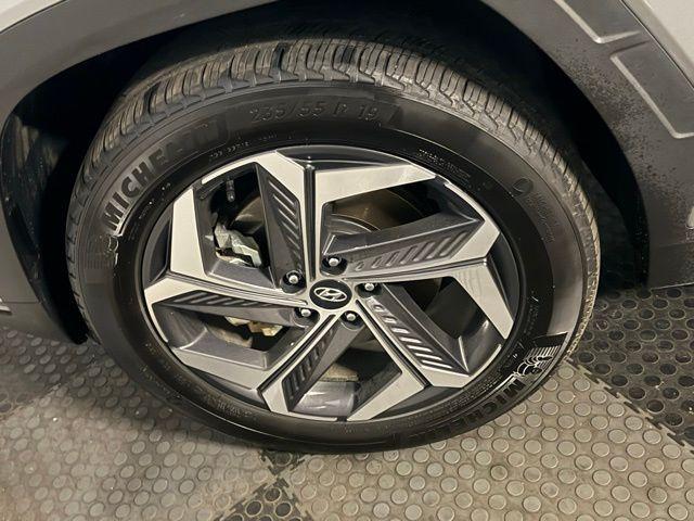 used 2024 Hyundai TUCSON Hybrid car, priced at $26,998