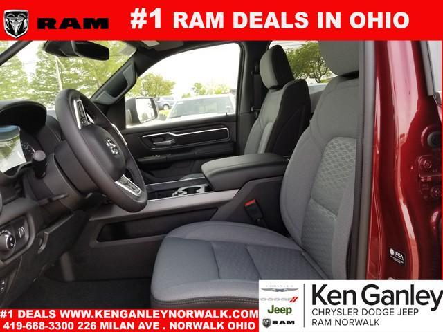 new 2025 Ram 1500 car, priced at $43,557