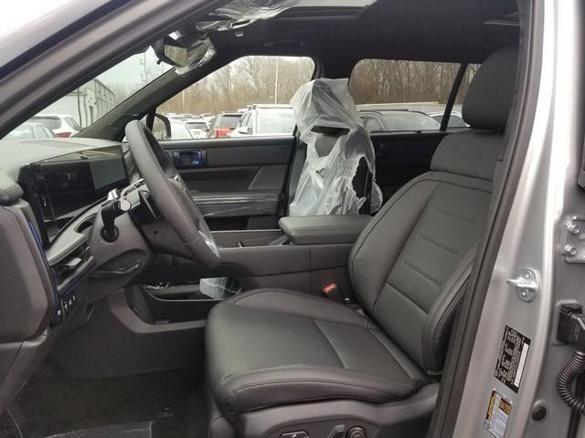 new 2025 Hyundai Santa Fe car, priced at $47,241