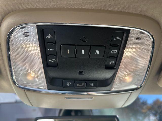 used 2012 Jeep Grand Cherokee car, priced at $10,989
