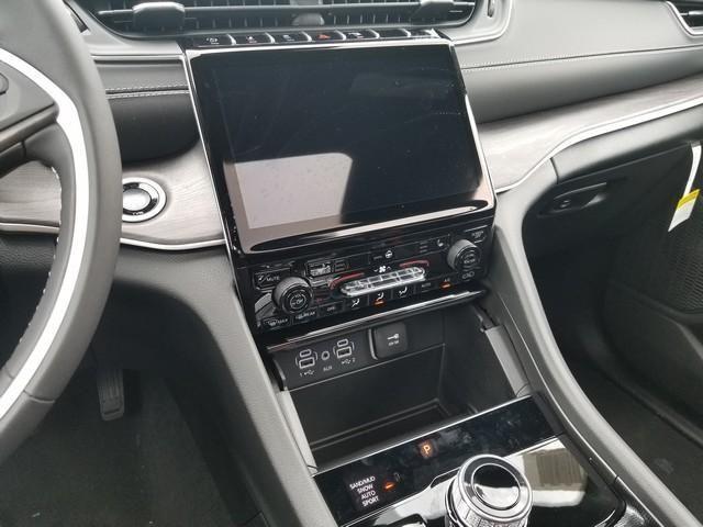 new 2025 Jeep Grand Cherokee L car, priced at $49,762