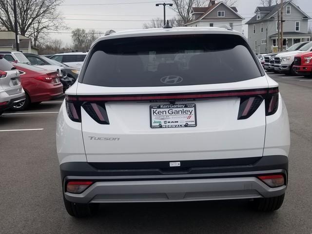 new 2025 Hyundai Tucson car, priced at $32,912