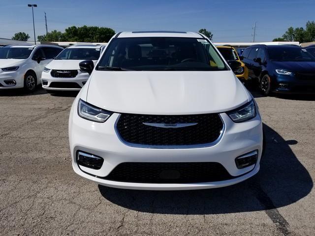 new 2024 Chrysler Pacifica car, priced at $44,725