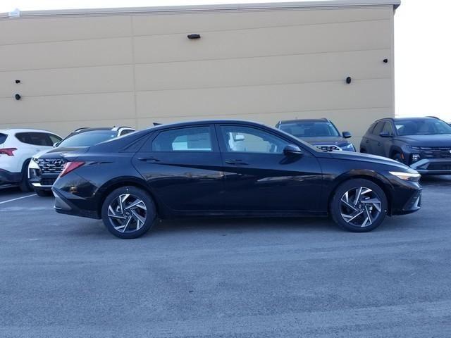 new 2025 Hyundai Elantra car, priced at $22,814