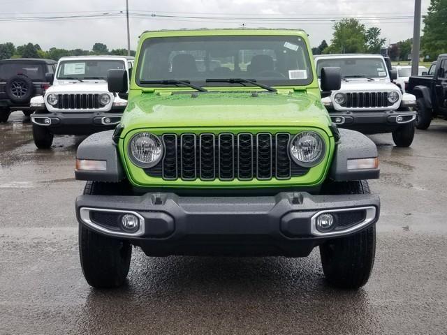 new 2025 Jeep Gladiator car, priced at $38,792