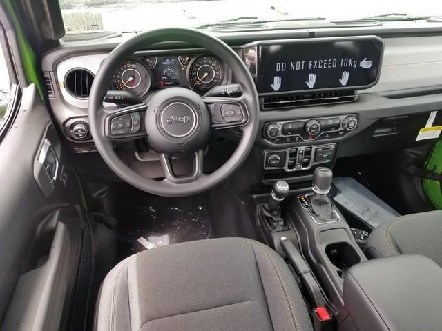new 2025 Jeep Gladiator car, priced at $38,792