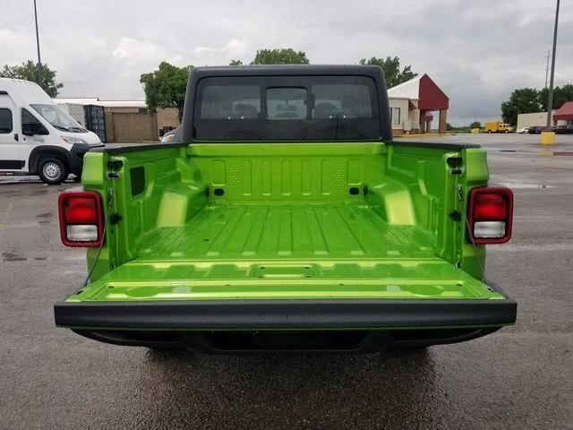 new 2025 Jeep Gladiator car, priced at $38,792