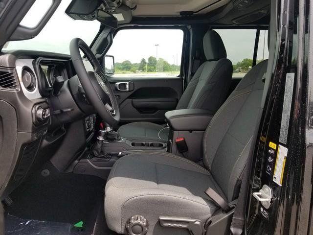 new 2025 Jeep Gladiator car, priced at $44,487