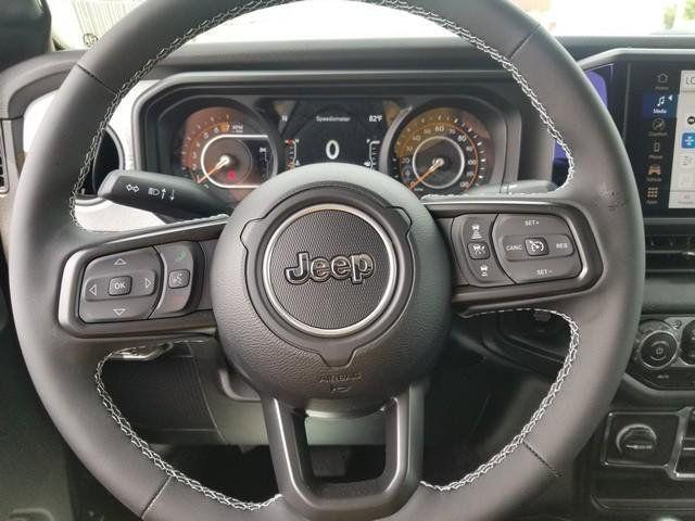 new 2025 Jeep Gladiator car, priced at $44,487