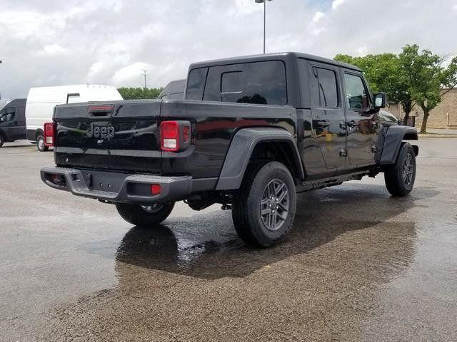new 2025 Jeep Gladiator car, priced at $44,487