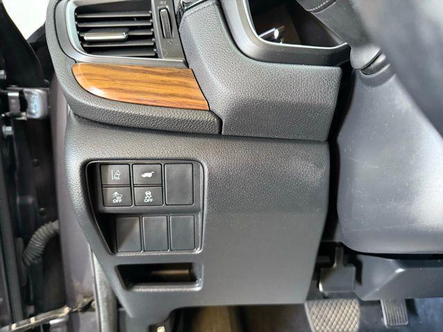 used 2017 Honda CR-V car, priced at $17,475