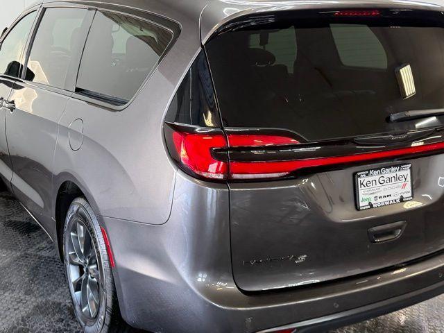 used 2021 Chrysler Pacifica car, priced at $23,489